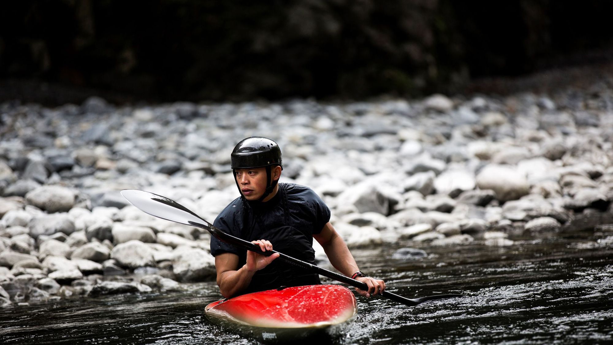 JO de Tokyo: moine et kayakiste, la double vie d'un Japonais
